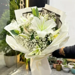 Stylish protea bouquet