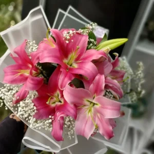A bouquet of pink roses