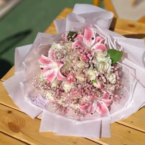 Bouquet of purple chrysanthemums